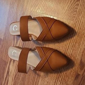 Tan mules